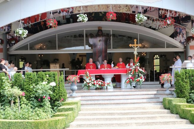 Hodočašće bolesnika te karitativnih i medicinskih djelatnika u Svetište Predragocjene Krvi Kristove u Ludbregu